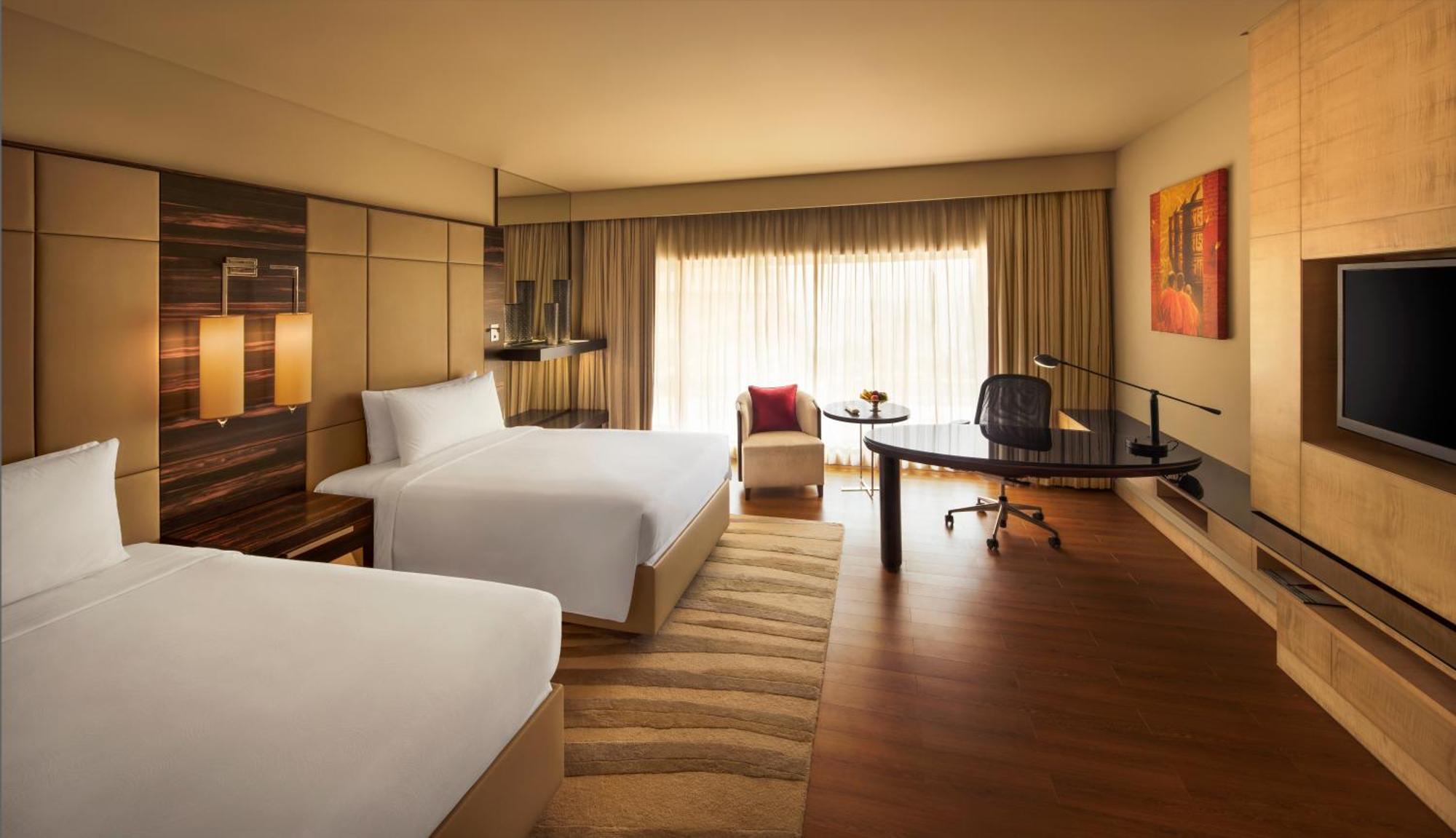 होटल Jw Marriott Juhu 5*